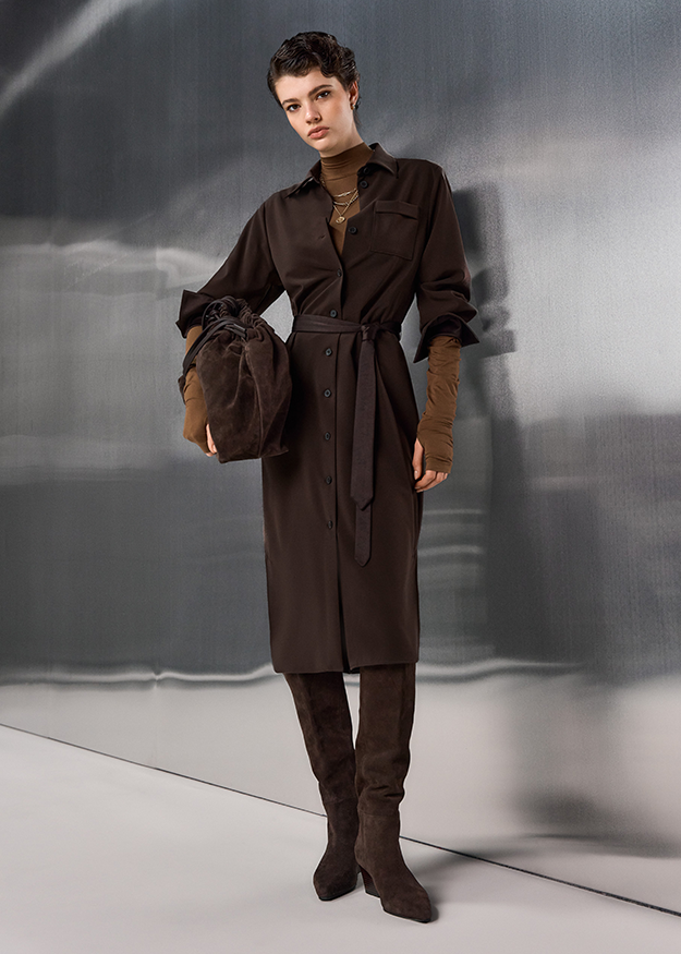 duster dress, belted dress, brown dress, knee-length, suede boots, arm warmers, bold accessory