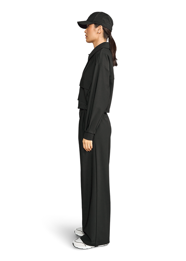 gesamtlook, schwarze kleidung, overall, lange hosen, mütze, sneaker