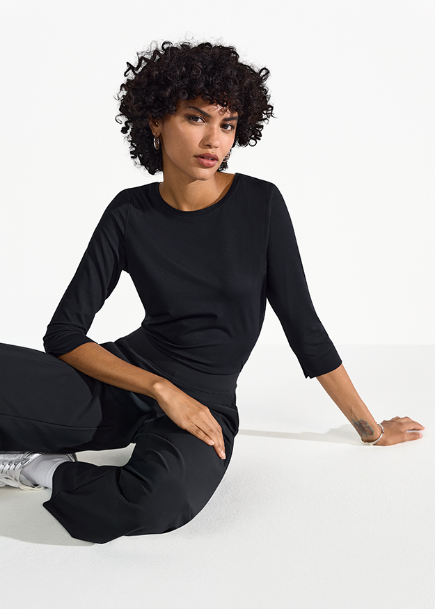 Three-quarter sleeve shirt