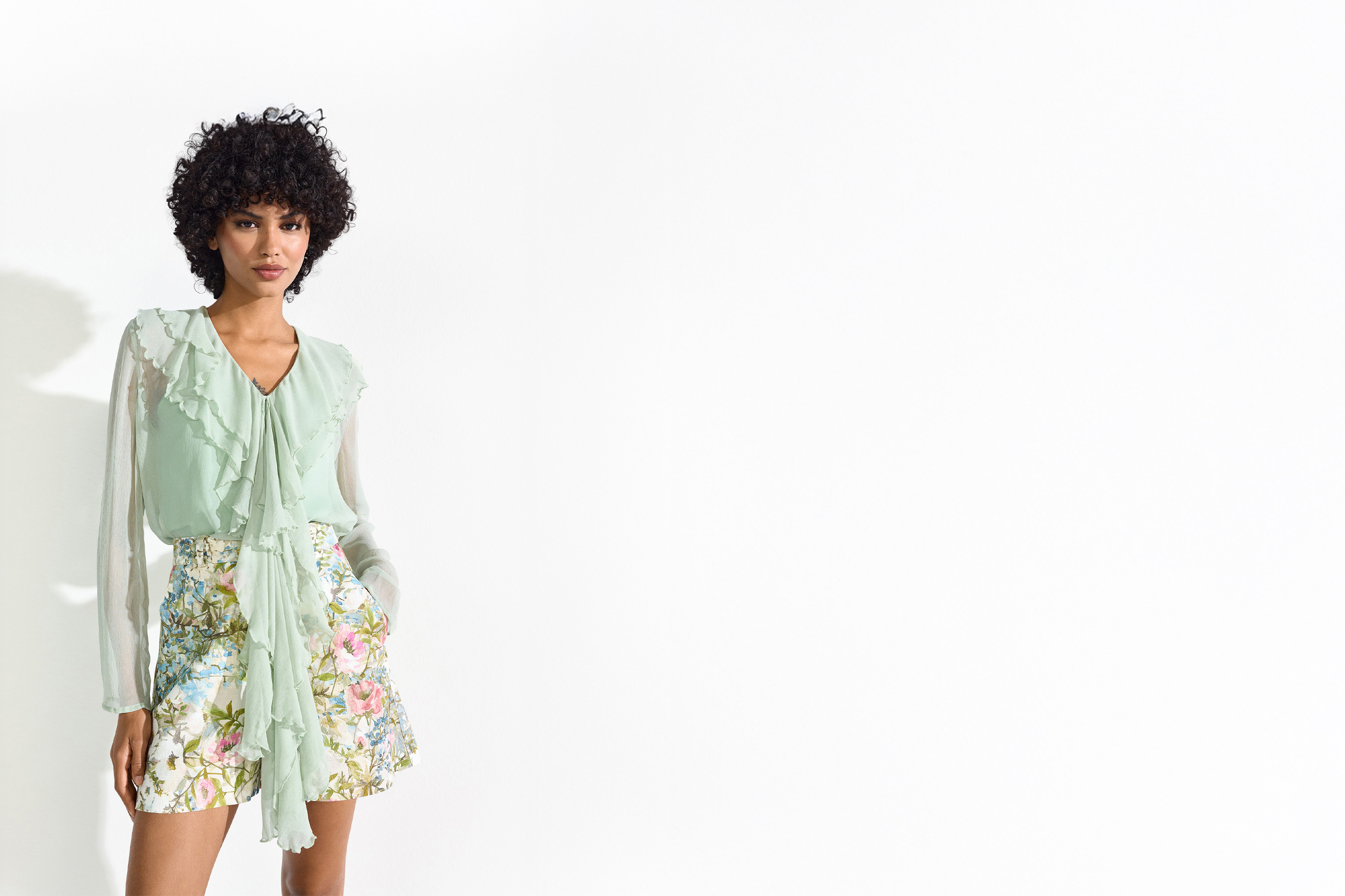 bluse, organza, mint, rüschen, blumenhose