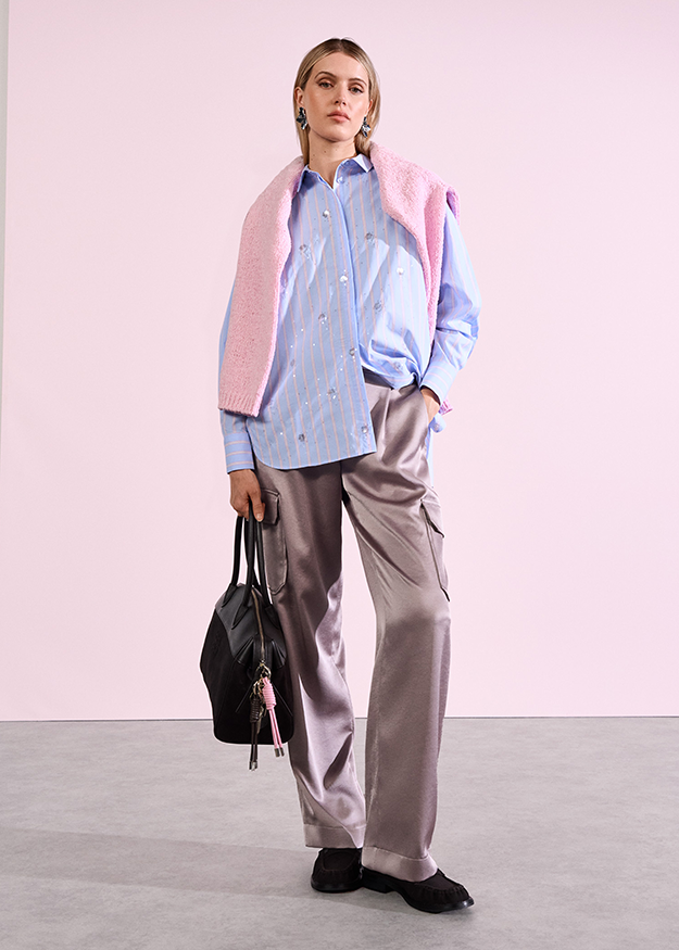 Hemd, Hosen, Bluse, Handtasche, Person