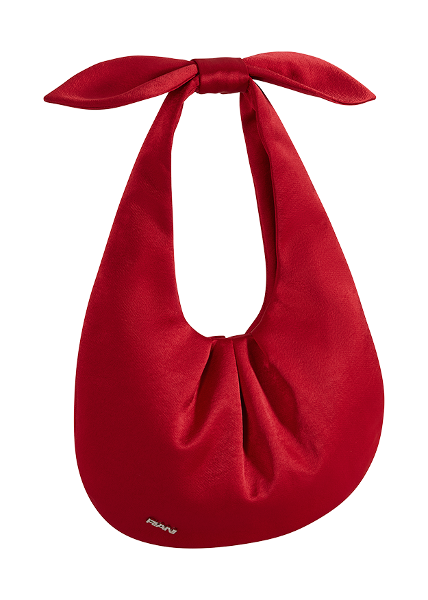 rote Handtasche, Schultertasche, Schleifenverschluss, glattes Material
