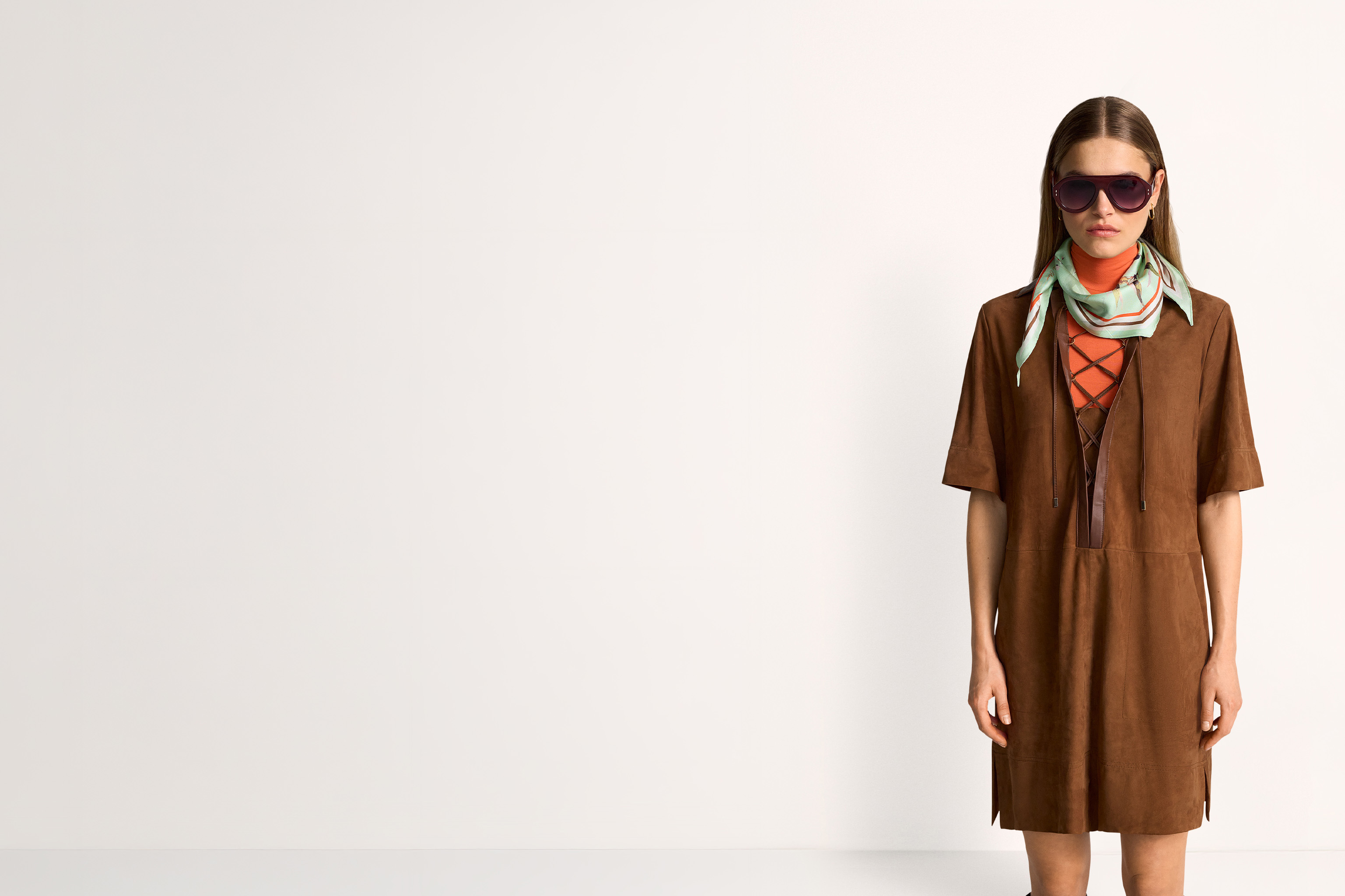 braun, Kleid, Gleder, Schal, Sonnenbrille