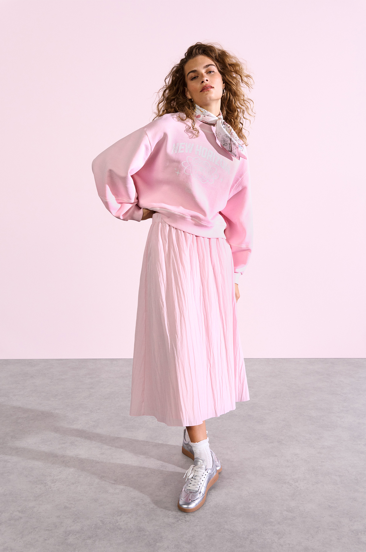 Langarm, Kleid, Schuh, Person, Formelle Kleidung, Langarm, Kleid, Schuh, Person, Formelle Kleidung, Langarm, Kleid, Schuh, Person, Formelle Kleidung, Langarm, Kleid, Schuh, Person, Formelle Kleidung, Langarm, Kleid, Schuh, Person, Formelle Kleidung, Langa