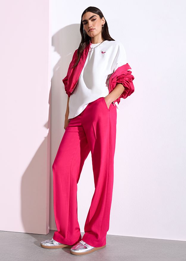 Bluse, Hosen, Erwachsener, Person, Frau