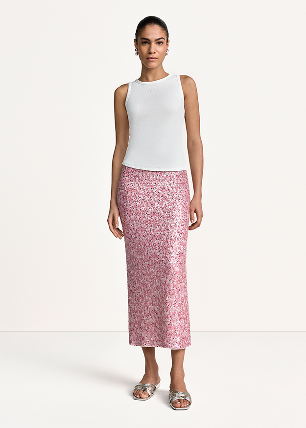 Tanktop, Weiß, Röcke?, Floral-Muster?, Sandalen?