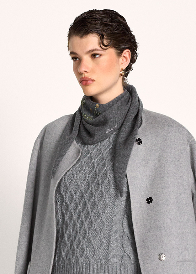 grau, wollpullover, strickmabel, schal, mantel