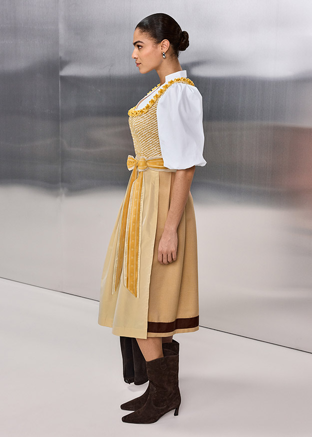 Dirndl, Kleid, Gelb, Borten, Stiefel
