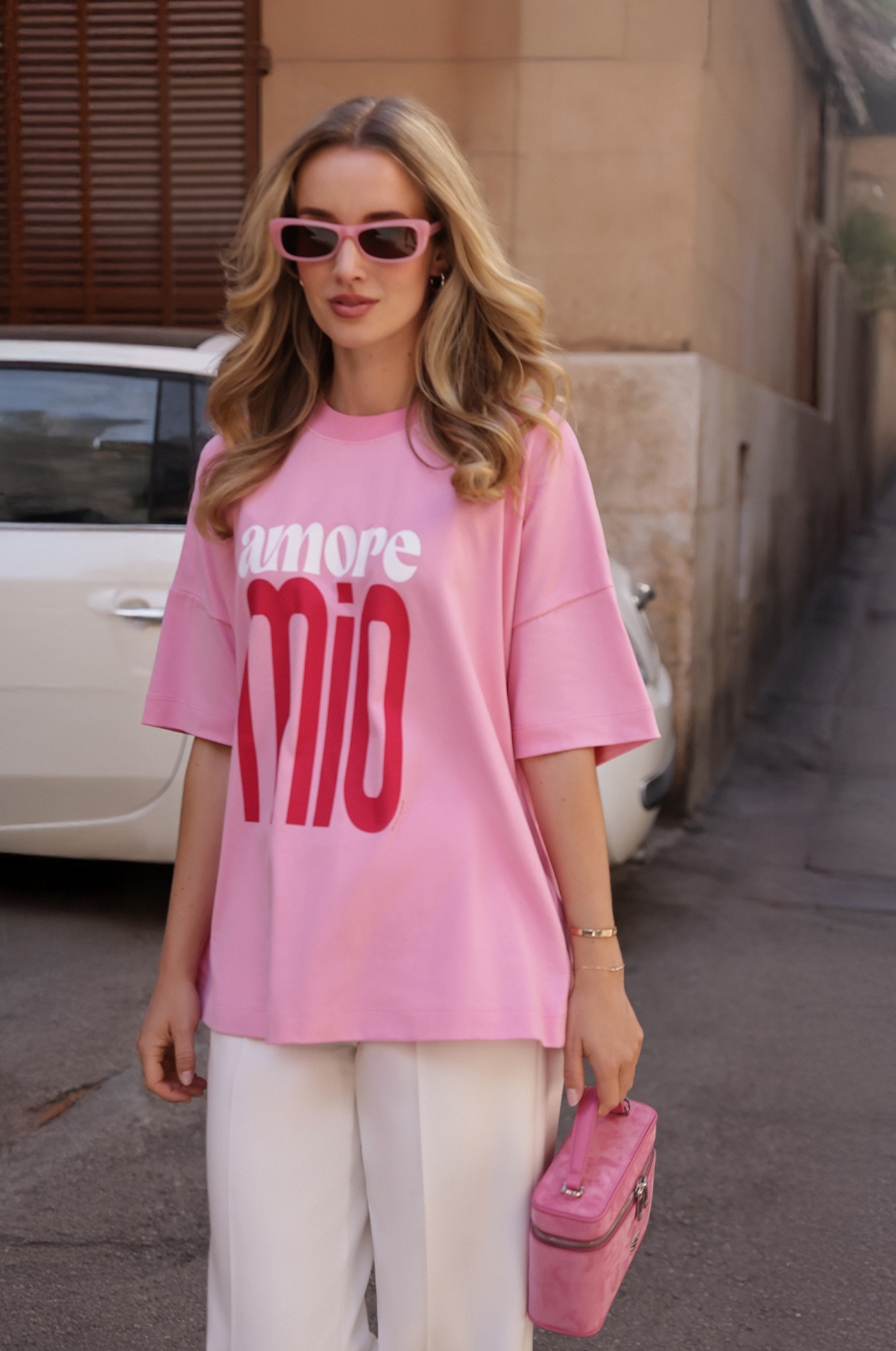 Sonnenbrille, T-shirt, Person, Handtasche, Ärmel