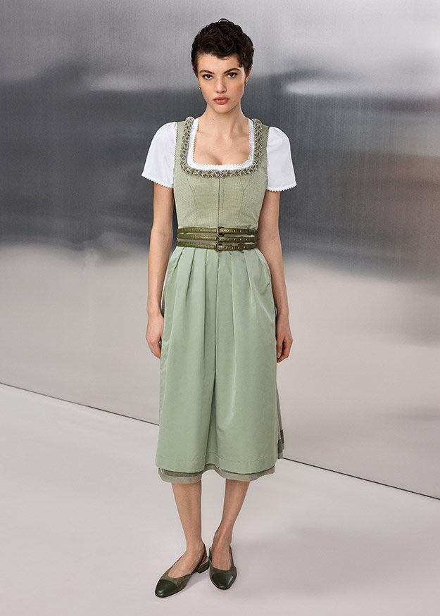 Dirndl, Latzhosen-Design, Schnitt/bluse, Grün, Weste/Enges Gürtel