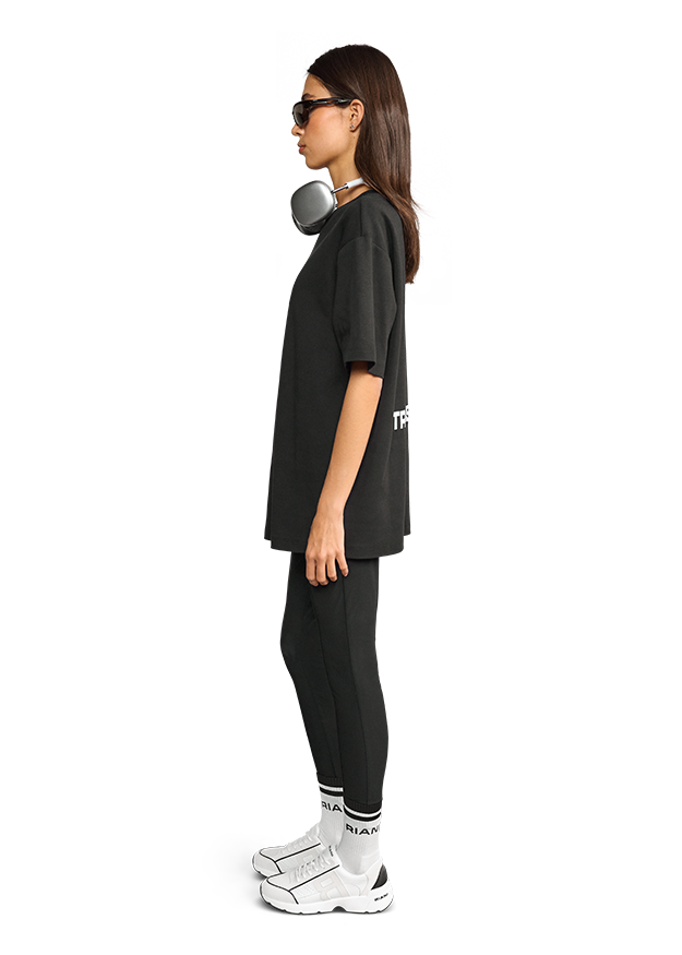 T-Hemd, Jogginghose, Schwarz, Oversized, Sneaker-Set