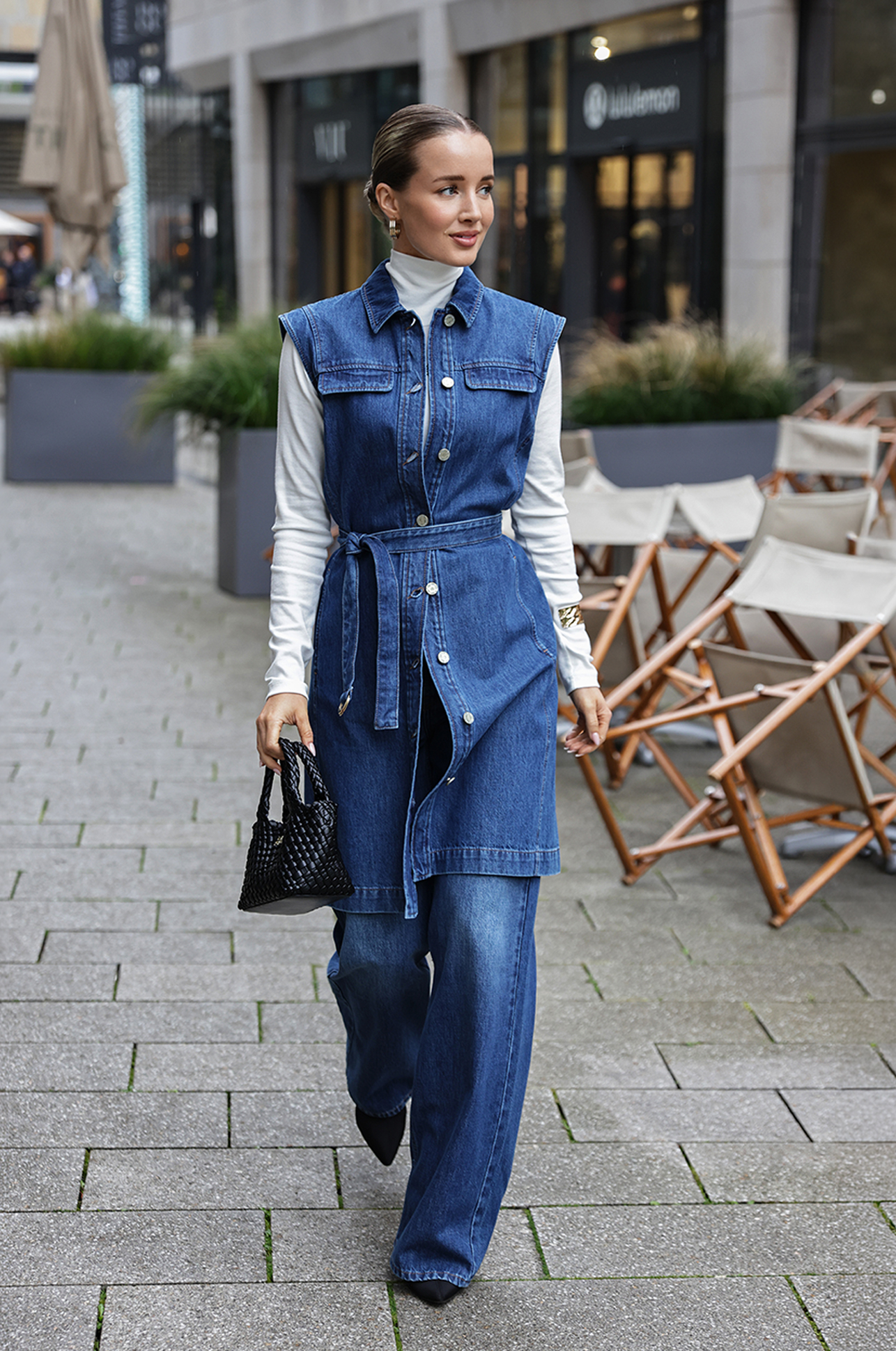 Denim dress, Denim vest, White turtleneck, Jeans set, Belted