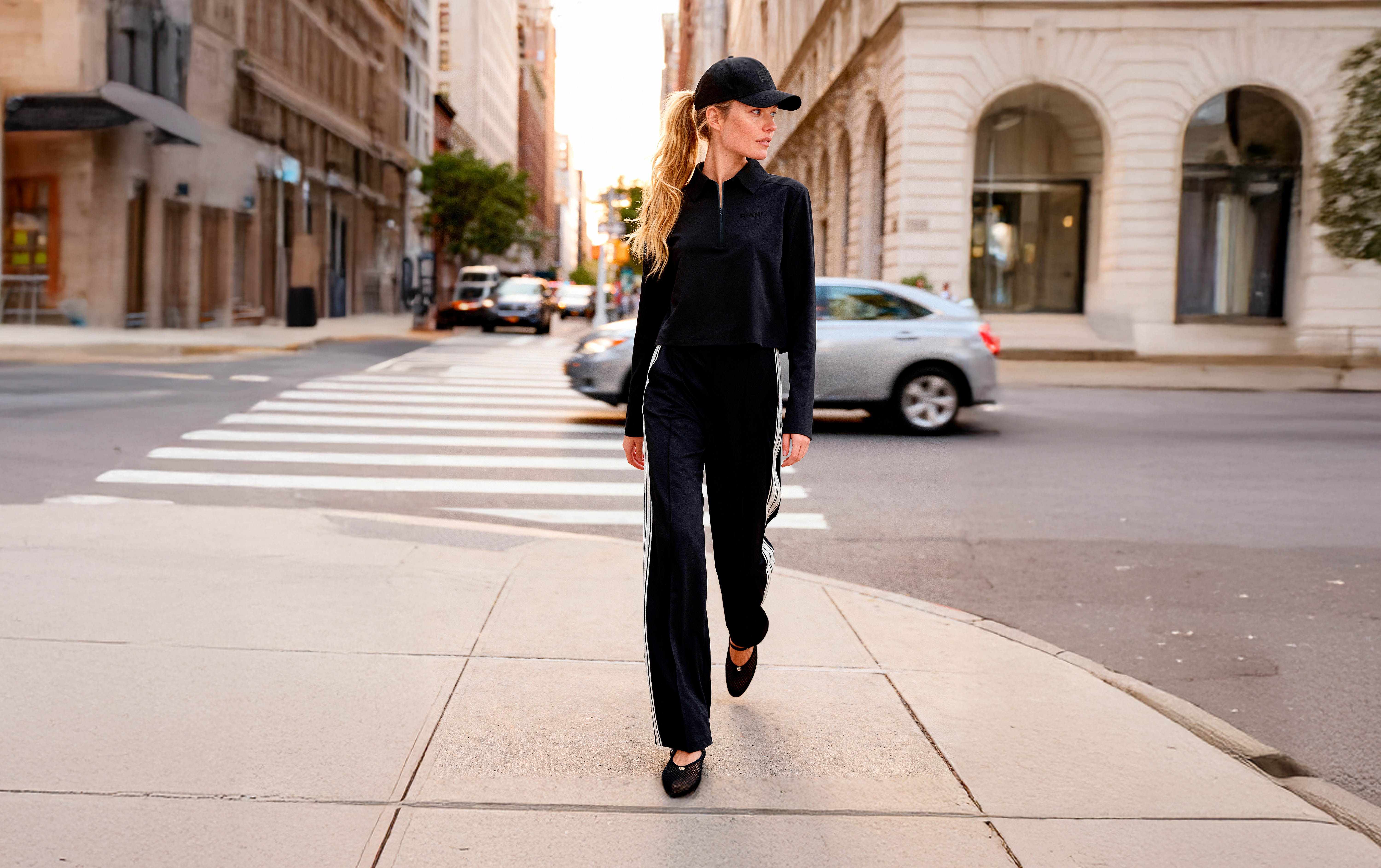 Fußgänger, Person, Hosen, Gehen, Anzug