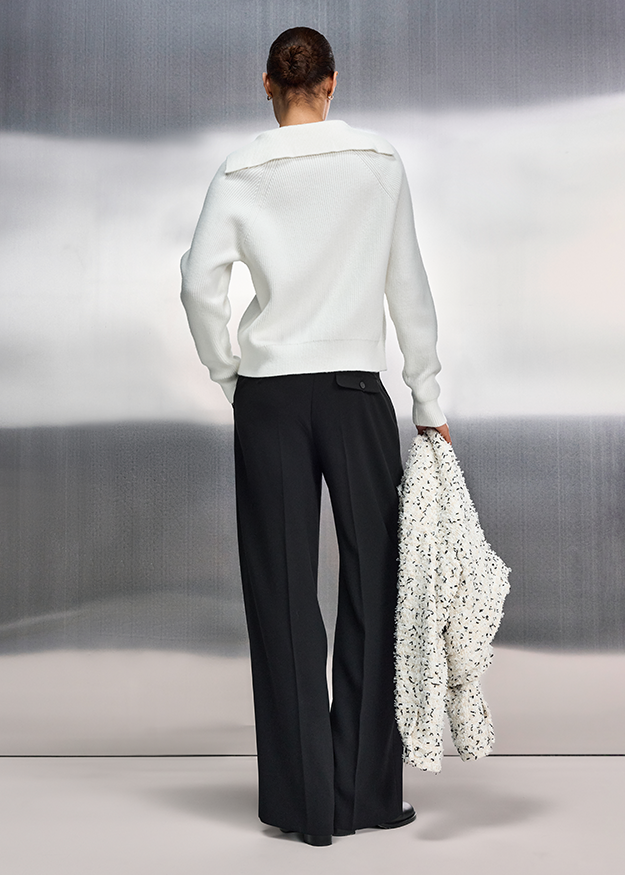 Weiße Jacke, Kragen-Details, Kuscheljacke, Schwarze Hose, Mantelalternative