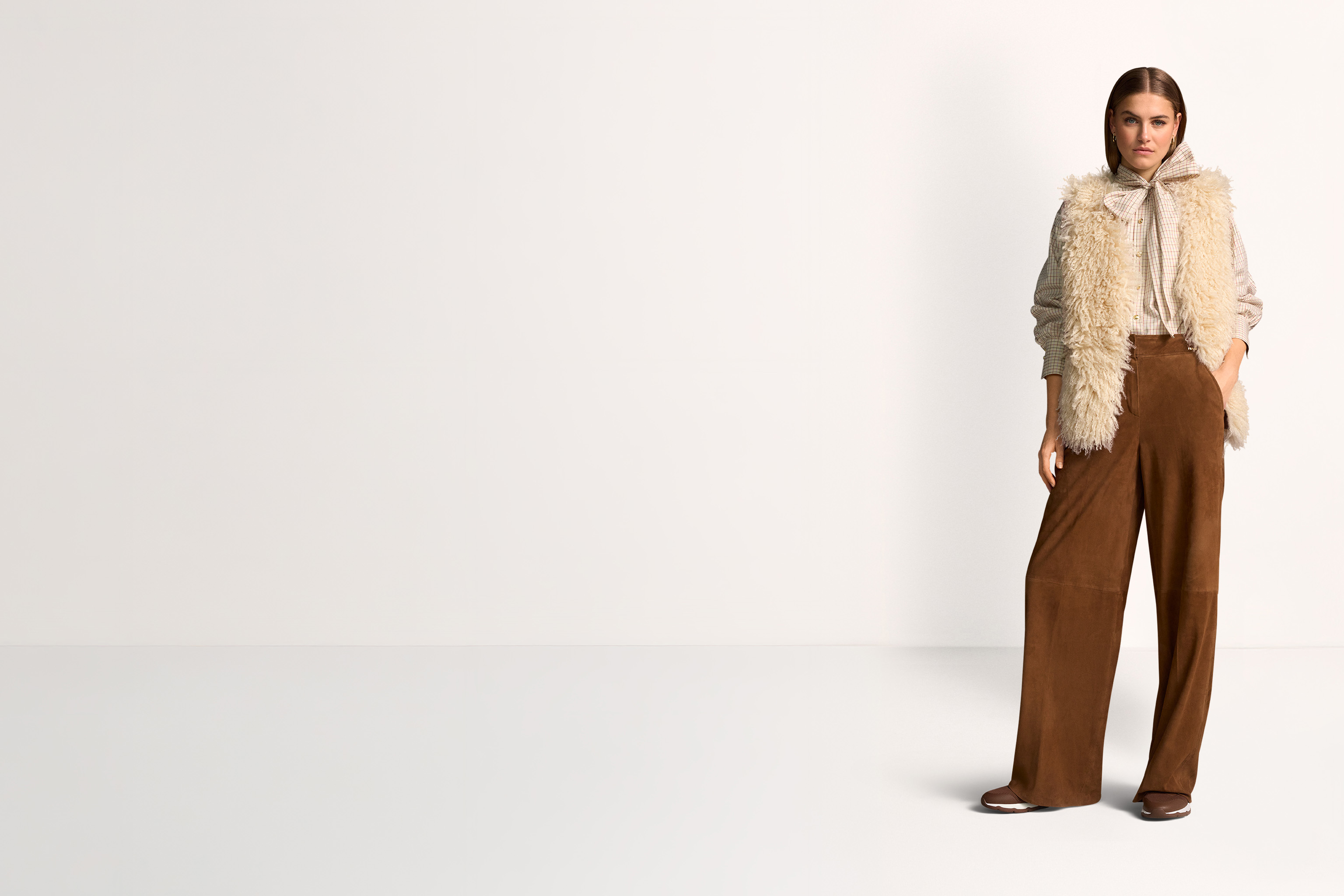 Weste, Fellweste, Hose, Bluse, Hosenoverall