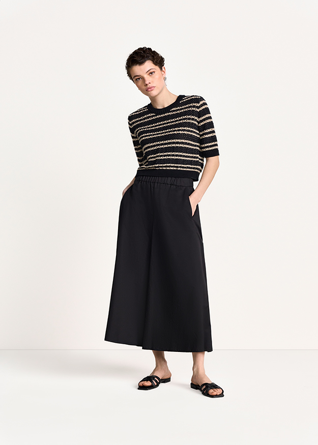 Bekleidung, Rock, Kleid, Person, Schuh