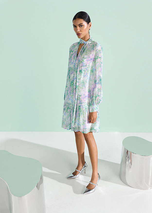 Midi-Kleid, Blumenprint, Chiffon, lange Ärmel, Schlitz-Hals