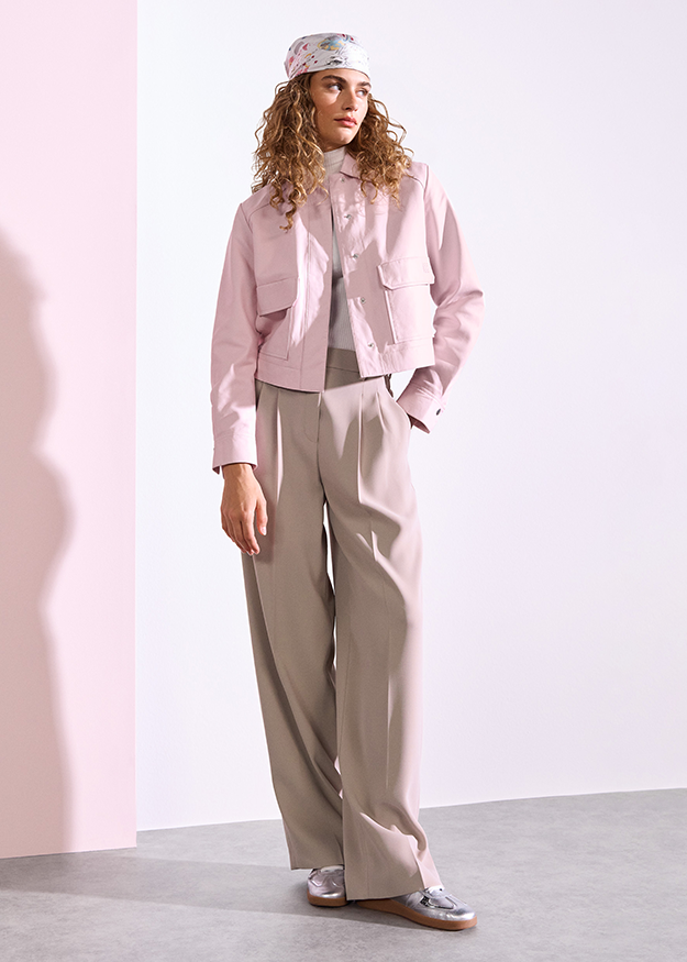 Formelle Kleidung, Anzug, Erwachsener, Person, Frau