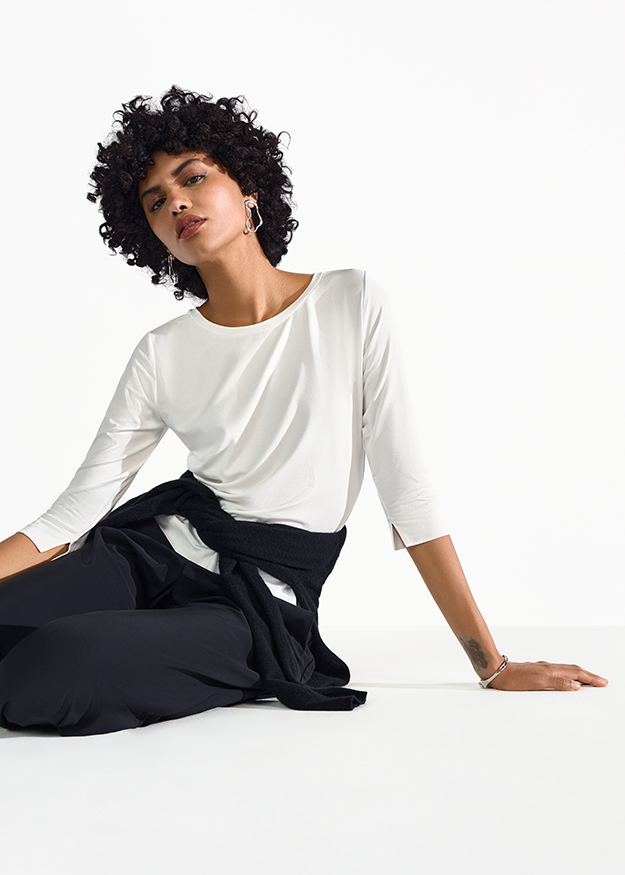 Three-quarter sleeve shirt
