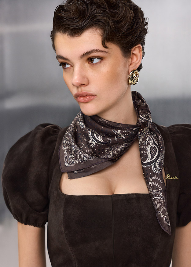 Schal, Paisley, Bandana, Ohrring, Schwarz?