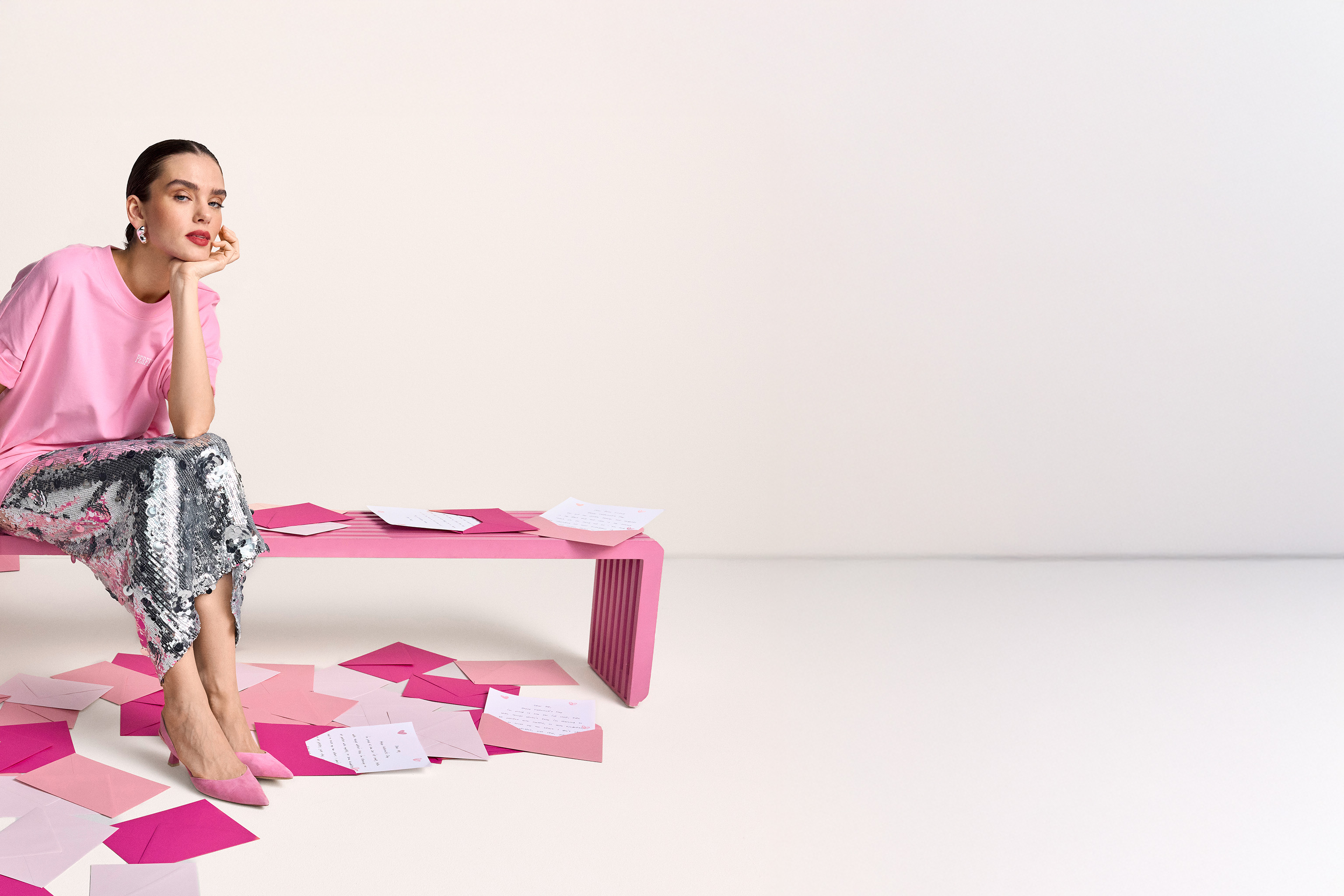 Person, Sitzen, Erwachsener, Weiblich, Frau