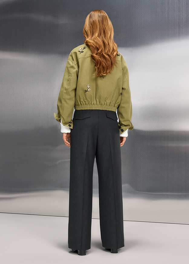 jacke, olivgrün, stickerei, kurzjacke, elastischer saum