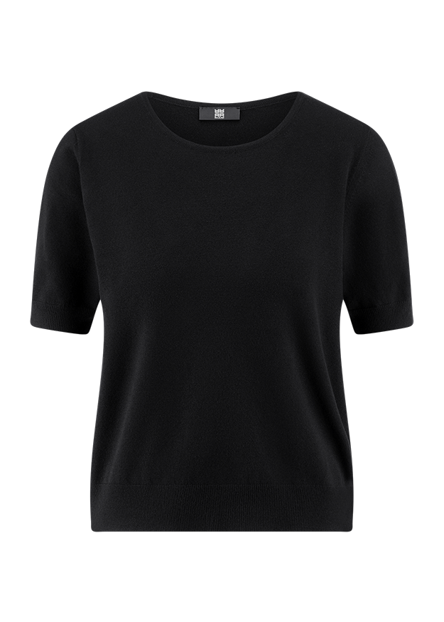 Bekleidung, T-shirt, Person, Ärmel, Langer Ärmel
