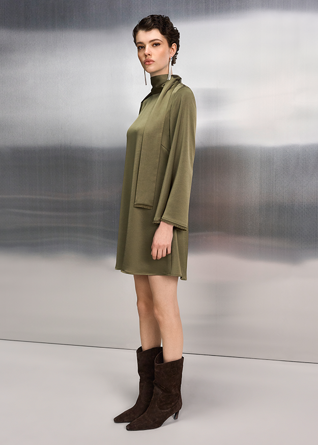 Kleid, Hemdkleid, Olivegrün, Mini-Kleid, Stiefel