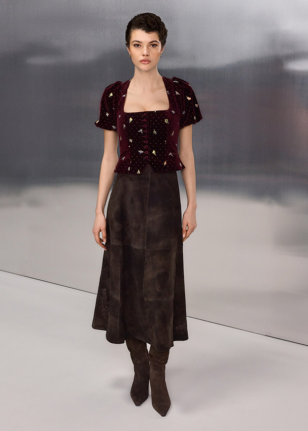 Velvet top, Embellished blouse, Squareneck, Short sleeves, Midi skirt