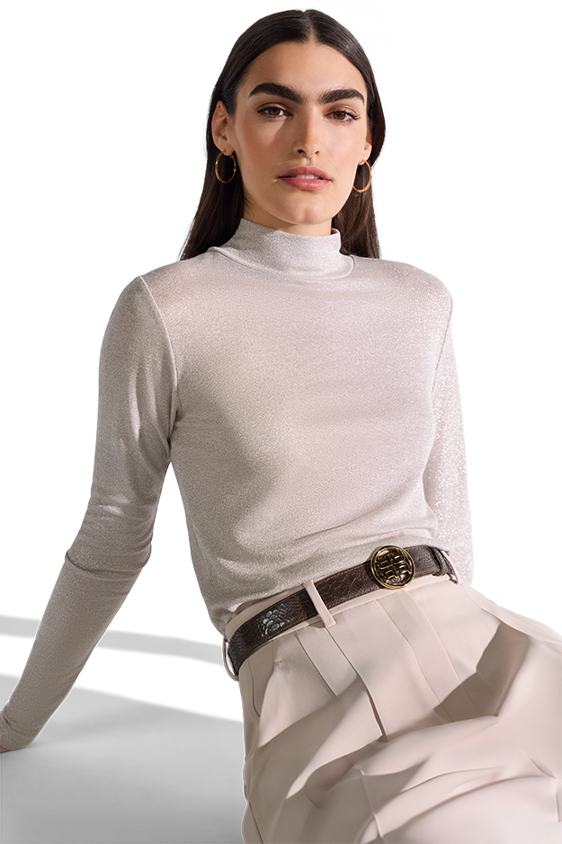 Long-Sleeved Shirt with Stand-Up Collar