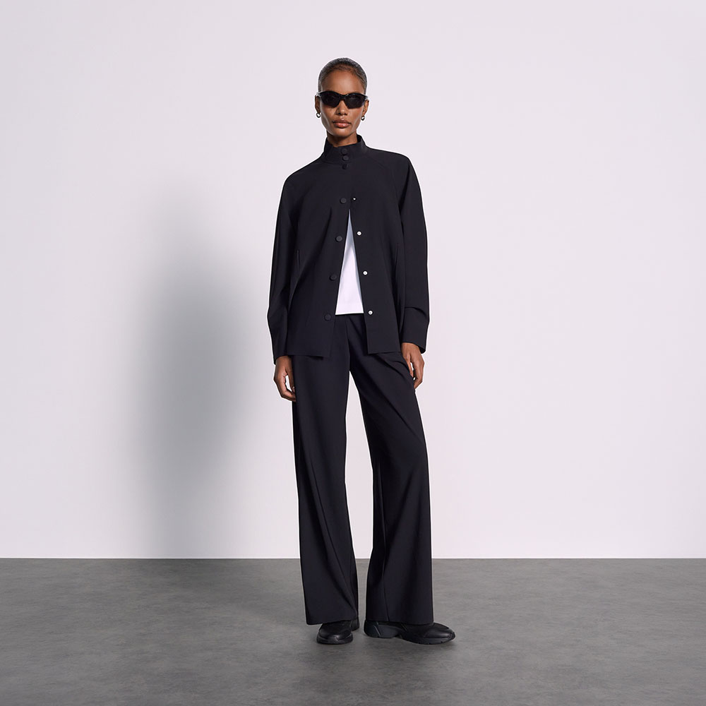 Overshirt, weite Hose, schwarz, jacked mit knöpfen, Sonnenbrille