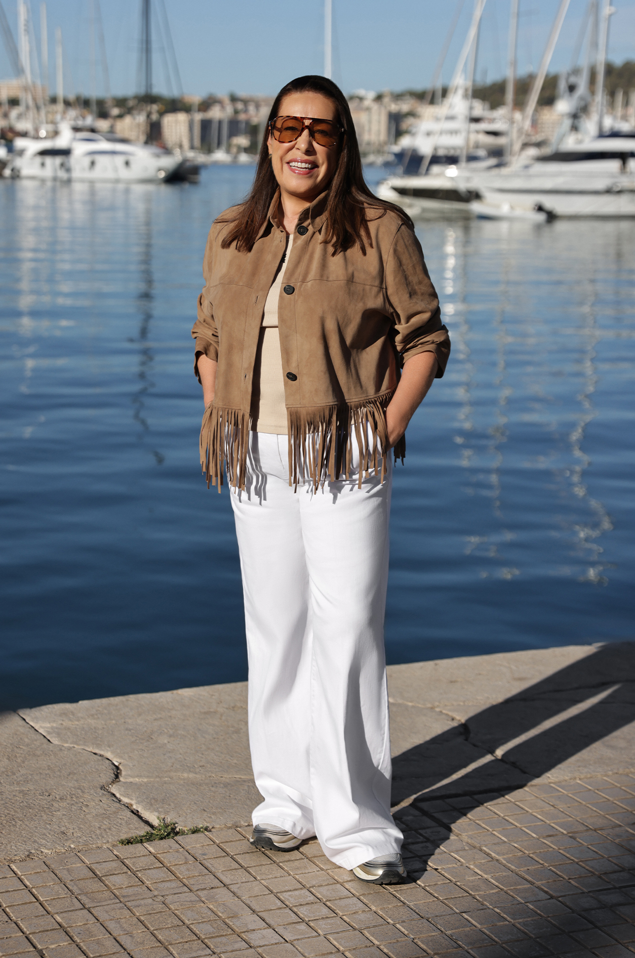 Uferpromenade, Jacke, Seebrücke, Hosen, Stehend