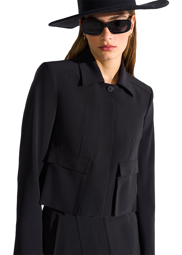 Cropped Jacket With Collar