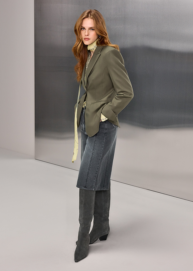 blazer, olivgrün, Longjacke, Stiefelstiefel, Denimrock