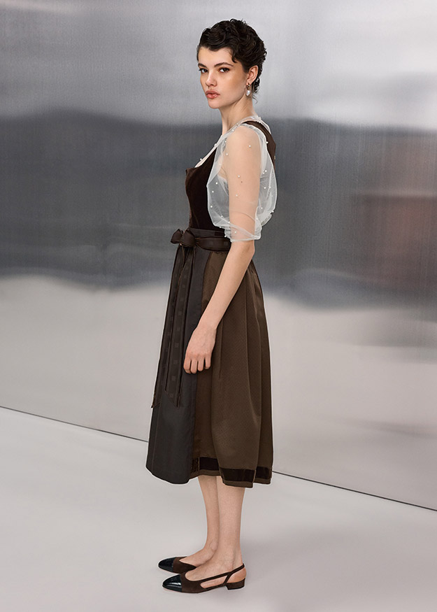 Kleid, Dirndl, Schulterfrei, Unterrock, Layering