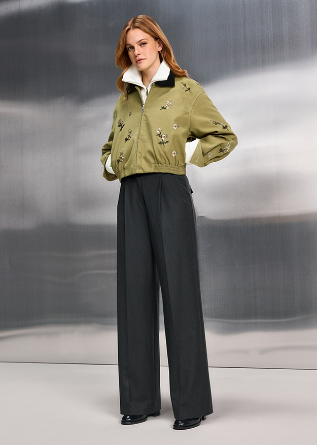 jacke, bomber, stickerei, olivgrün, knopfleiste