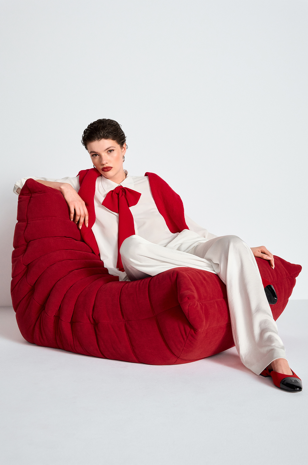 Loungesessel, Rot, Samtbezug, Segmentierte Polsterung, Modulares Sofa