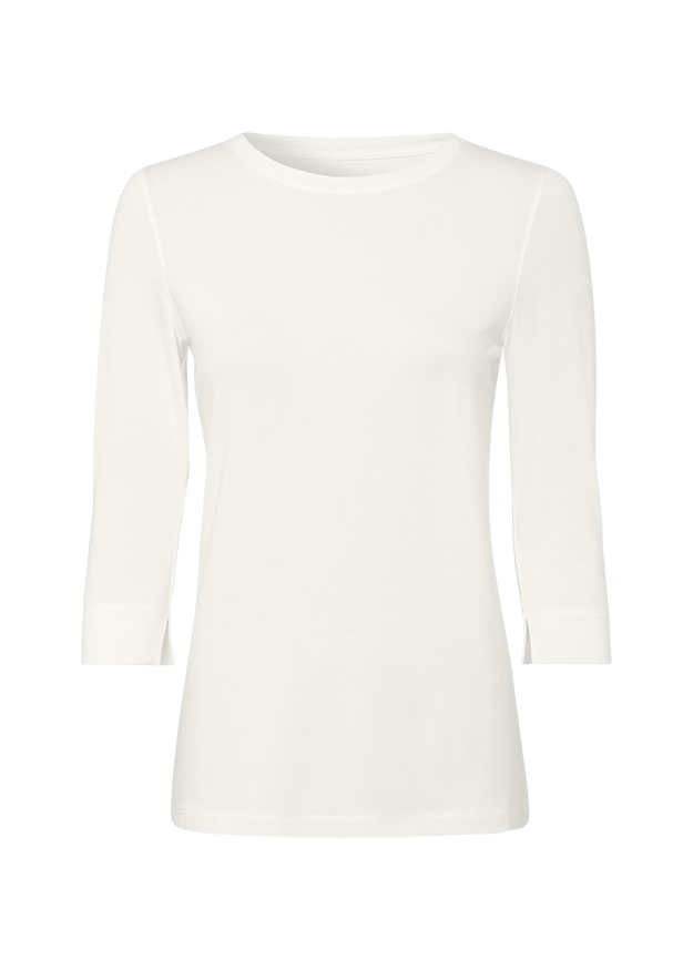 Three-quarter sleeve shirt