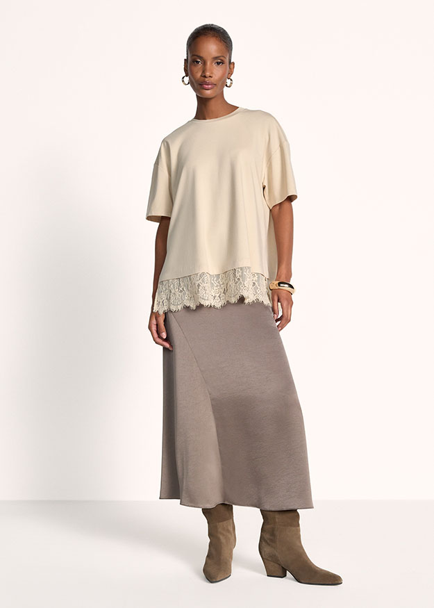 T-Shirt, Spitzensaum, Beiges Oberteil, Oversized-Fit, Casuales Ensemble