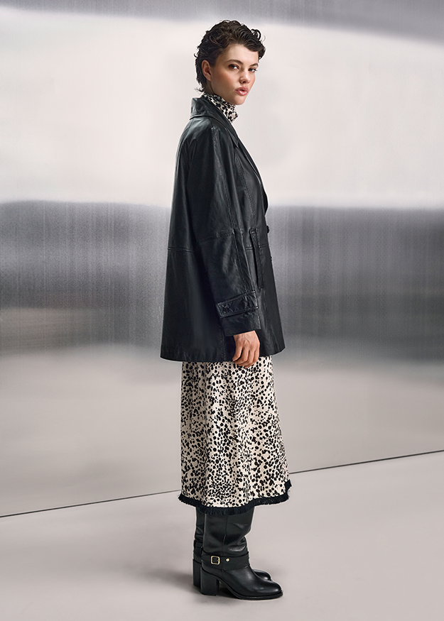 lederjacke, oversize, blazer, schwarz, stiefel