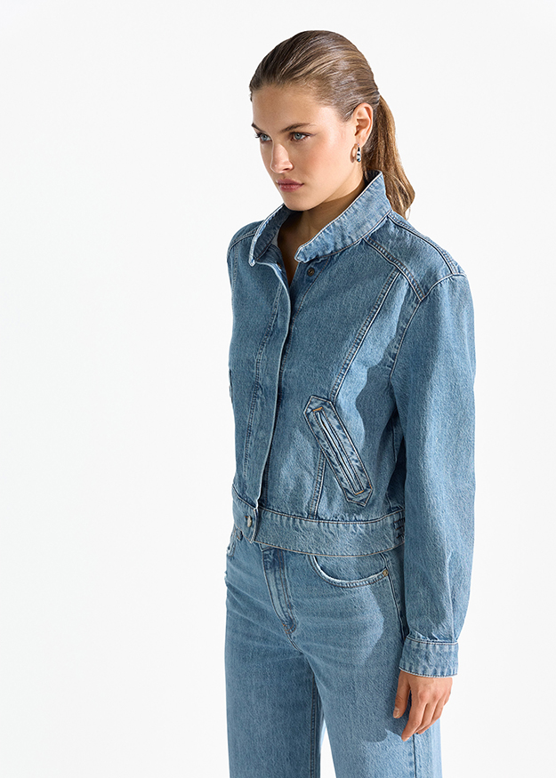 Denimjacke, Jeansjacke, Blaues Denim, Langarm, Knöpfer Front