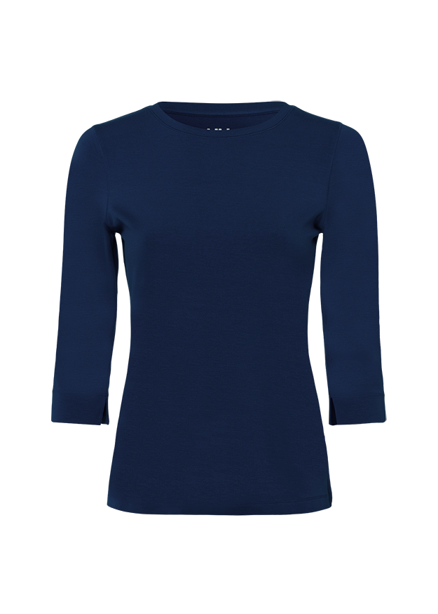 Three-quarter sleeve shirt